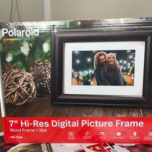 Polaroid 7” Hi-Res Digital Picture Frame